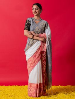 Triyah - White Ghoomar Ganga Yamuna Cotton Saree With Unstitched Blouse Fabric