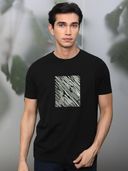 Black color option, Currently selected