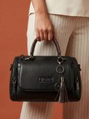 Black color option, Sold out, Currently selected