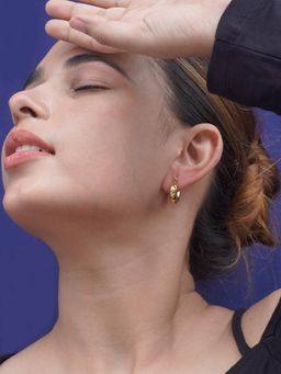 Niscka - Chic Demi-Fine Gold-Plated Hoop Earrings