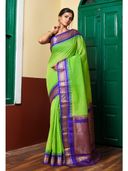 Green color option, Sold out, Currently selected