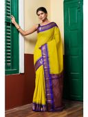 Green color option, Sold out, Currently selected