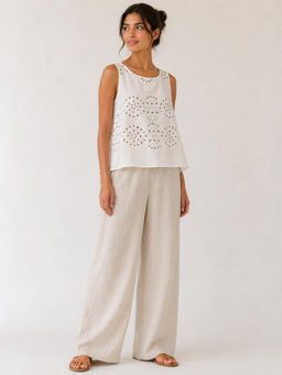 Scoup - Embroidered Schilf White Top