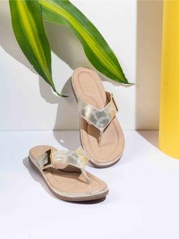 Inc.5 - Womens Gold Casual V Strap Round Toe Comfort Sandals