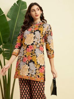 SEPHANI - Black Floral Nightsuit Set