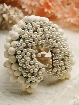 Moedbuille - Off White Beads and Pearls Studded Lace Work Floral Design Handcrafted Hair Accessory