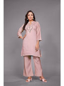 Pink color option, Currently selected