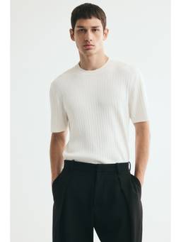 H&M - Men White Slim Fit Knitted T-Shirt