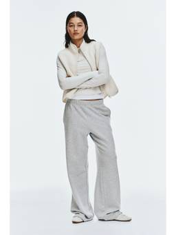 H&M - Women White Loose Fit Teddy sports gilet