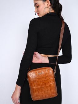 Sassora - Pure Leather Unisex Messenger Bag