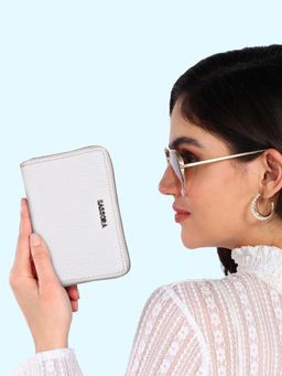 Sassora - Premium Leather Zip Closure Women Wallet