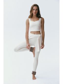 H&M - Women White Sports vest top with SculptMove