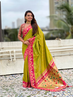 KALAASHREE - Green Paithani Gold Zari Minakari Motifs Saree With Unstitched Blouse