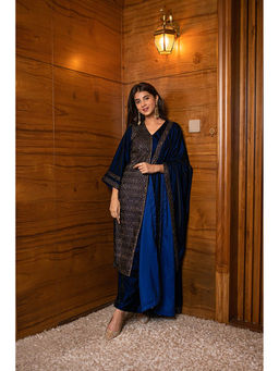 Label Shaurya Sanadhya - Royal Blue Pannel Kurta With Pant And Dupatta
