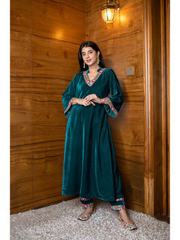 Label Shaurya Sanadhya - Teal Velvet Kurta With Pant