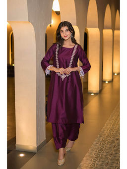 Label Shaurya Sanadhya - Wine Kurta Embroidery Co-Ord Set