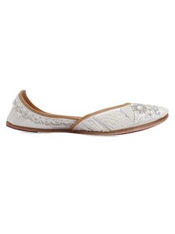 NR by Nidhi Rathi - White Hand Crafted Embroidered Leather Juttis