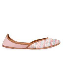 NR by Nidhi Rathi - Multi-Colored Printed Leather Juttis