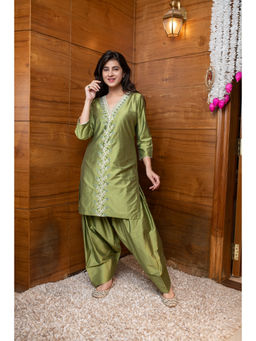 Label Shaurya Sanadhya - Olive Floral Embroidered Kurta with Salwar Pant