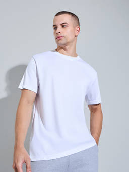 Styli - Men White Solid Crew-Neck Short Sleeves Regular-Fit T-Shirt