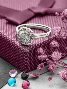 Silberry - 925 Sterling Silver Wheel Of Heart Ring For Women