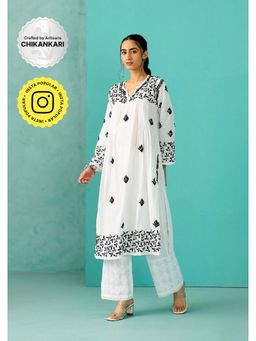 House of Chikankari - Chikankari Woven Long Kurta
