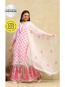 Pink color option, Currently selected