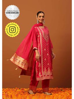 House of Chikankari - Crafts Jacquard Embellished Kurta with Pant and Dupatta - Pink