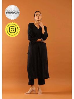 House of Chikankari - Fenal Modal Chikankari Solid Womens Straight Kurta with Pockets - Black