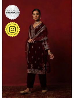 House of Chikankari - Maroon Hoc Velvet Embroidered Women's Kurta With Pant And Dupatta