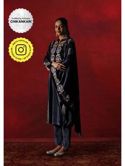 House of Chikankari - Navy Blue Embroidered Women's Kurta With Pant And Dupatta