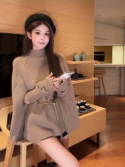 MISS MOSA BY AKANKSHA - Brown Textured Full Sleeves Cape