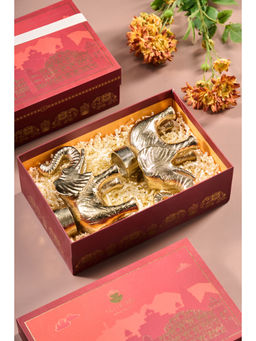 SG Home - Gold Indi Gajraj Candle Holders (Pack of 2)