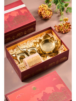 SG Home - Gold 3 Piece Indi Gilded Padmani & Gajraj Gift Set