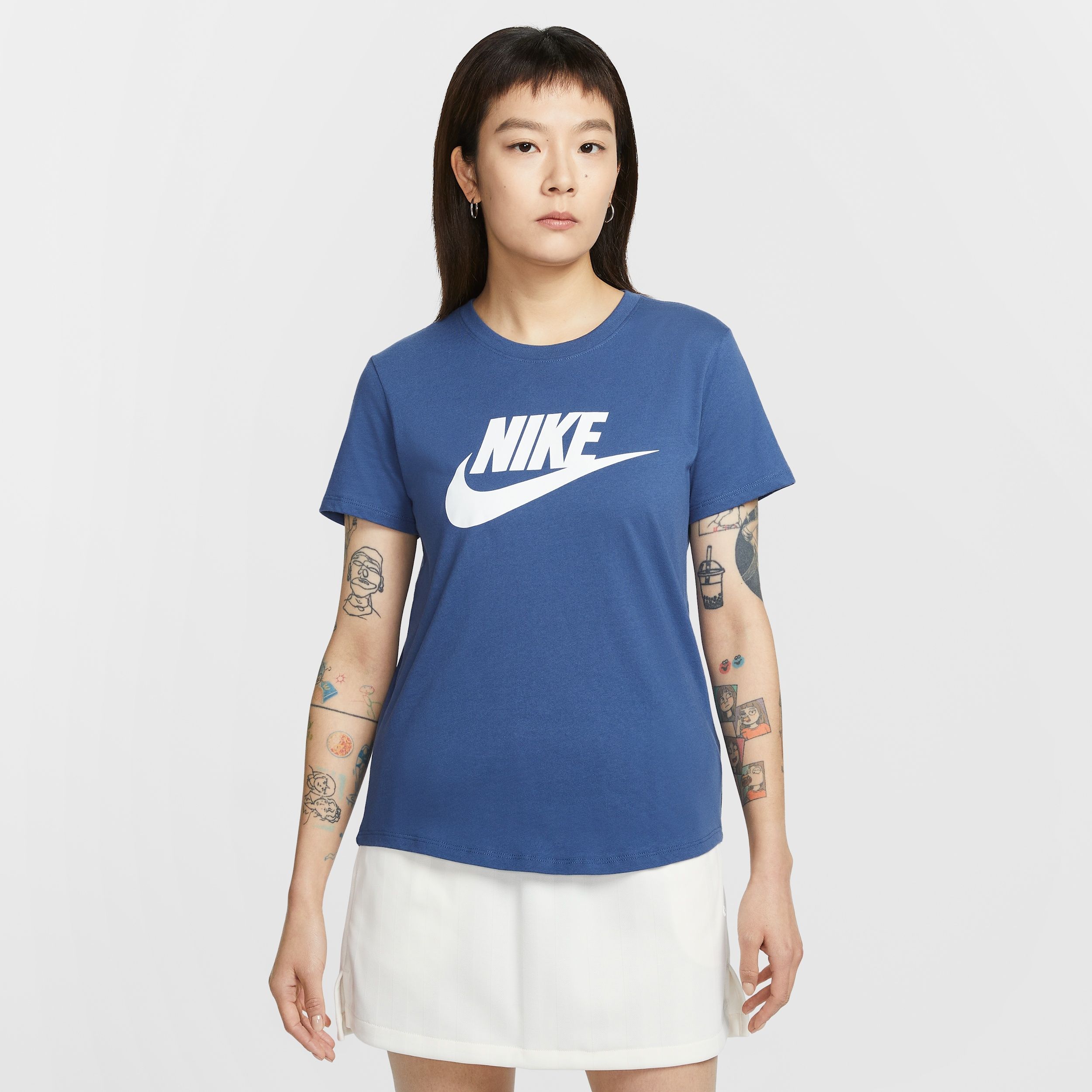 Nike Sportswear Essentials - Women's Logo T-Shirt