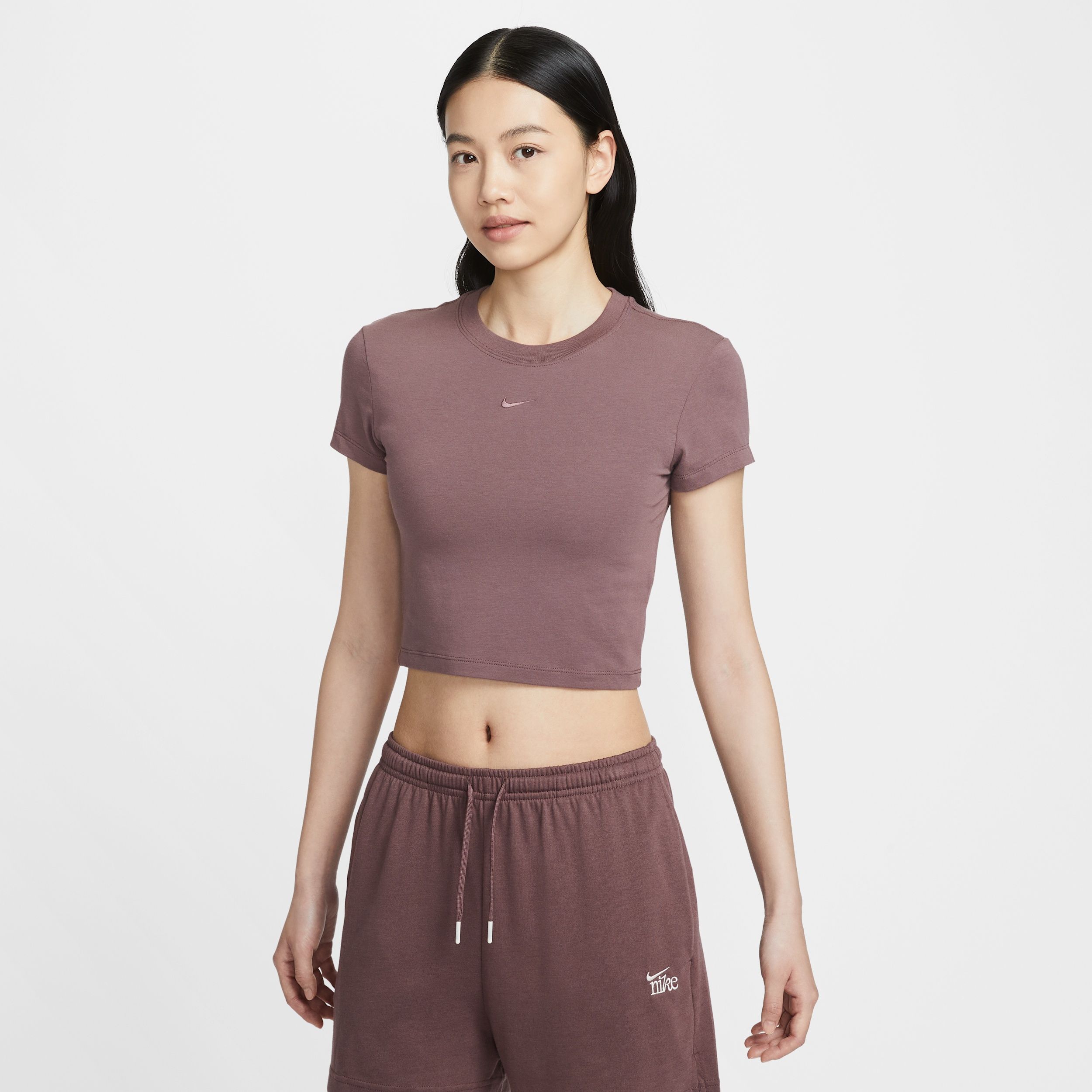 Nike Sportswear Chill Knit - Women's Cropped T-Shirt