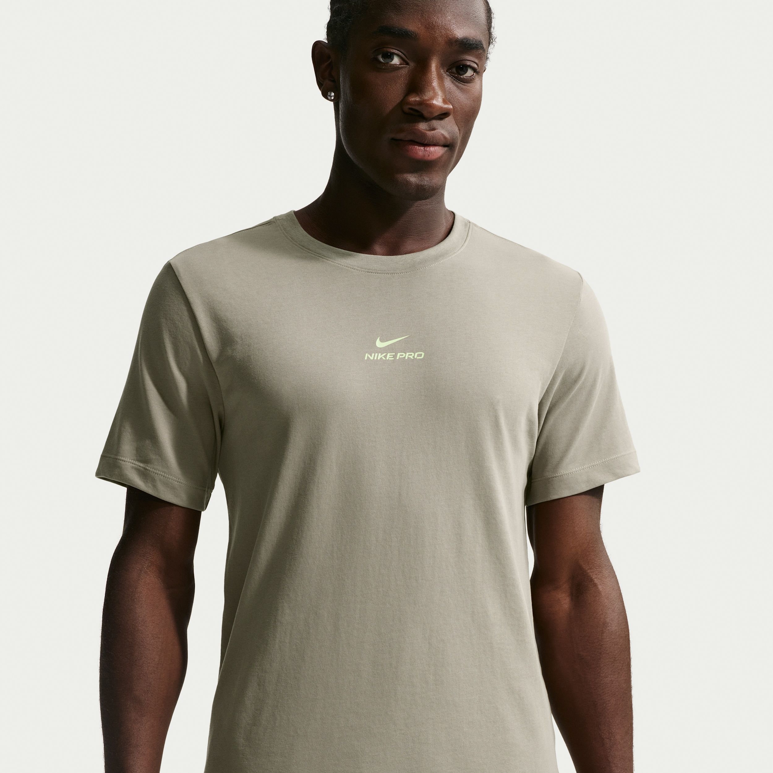 Nike pro eliteTシャツ Buy Nike Pro Men's Dri-FIT T-Shirt Online | Nike India