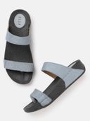 Blue color option, Currently selected