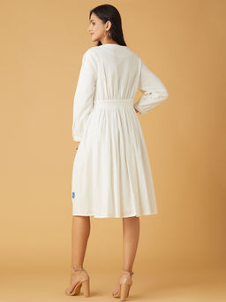 BOHO-CHIC By Sukriti Jain - White Embroidered Floral Midi Bloom Dress