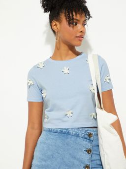 max - URB_N Women Flower Appliqued Crop T-shirt