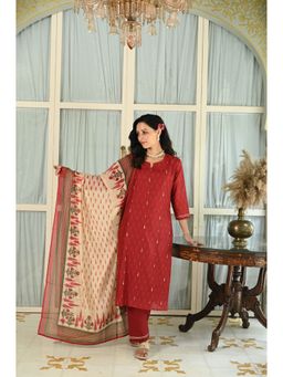 Mahee Jaipur - Red Begum Chanderi Kurta & Pant with Dupatta (Set of 3)