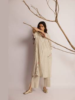Raas By Ekta - Beige Garden Of Grace Kurta with Pant