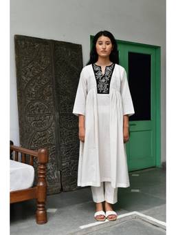 Raas By Ekta - White Hush Between the clouds Kurta with Pant