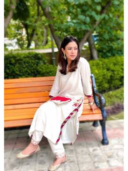 Raas By Ekta - Ivory Parrot Kurta with Pant