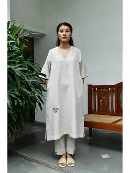 Raas By Ekta - White-Waiting for the sun Kurta and Pant