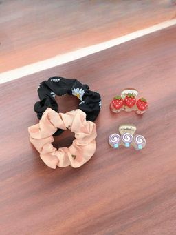 Yellow Bee - Adorable Strawberry-Candy Themed Hair Clutcher and Floral Scrunchies -Pack of 4