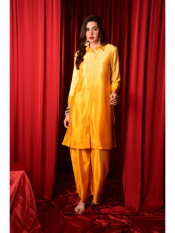 LAALZARI - Yellow Collar Neck Straight Co-Ord (Set of 2)