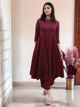 Gahan - Womens Maroon Viscose Rayon Anarkali Printed Kurta with Pant