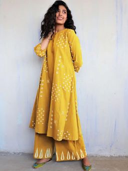 Gahan - Womens Yellow Viscose Rayon Anarkali Printed Kurta with Palazzo