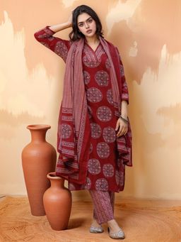 Gahan - Womens Red Viscose Rayon Straight Printed Kurta with Pant & Dupatta